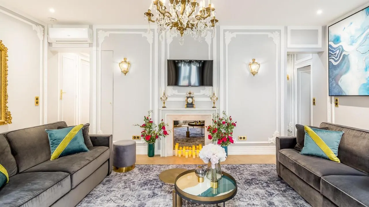 Merveil - Signature Suite - Louvre - Victoria Paris