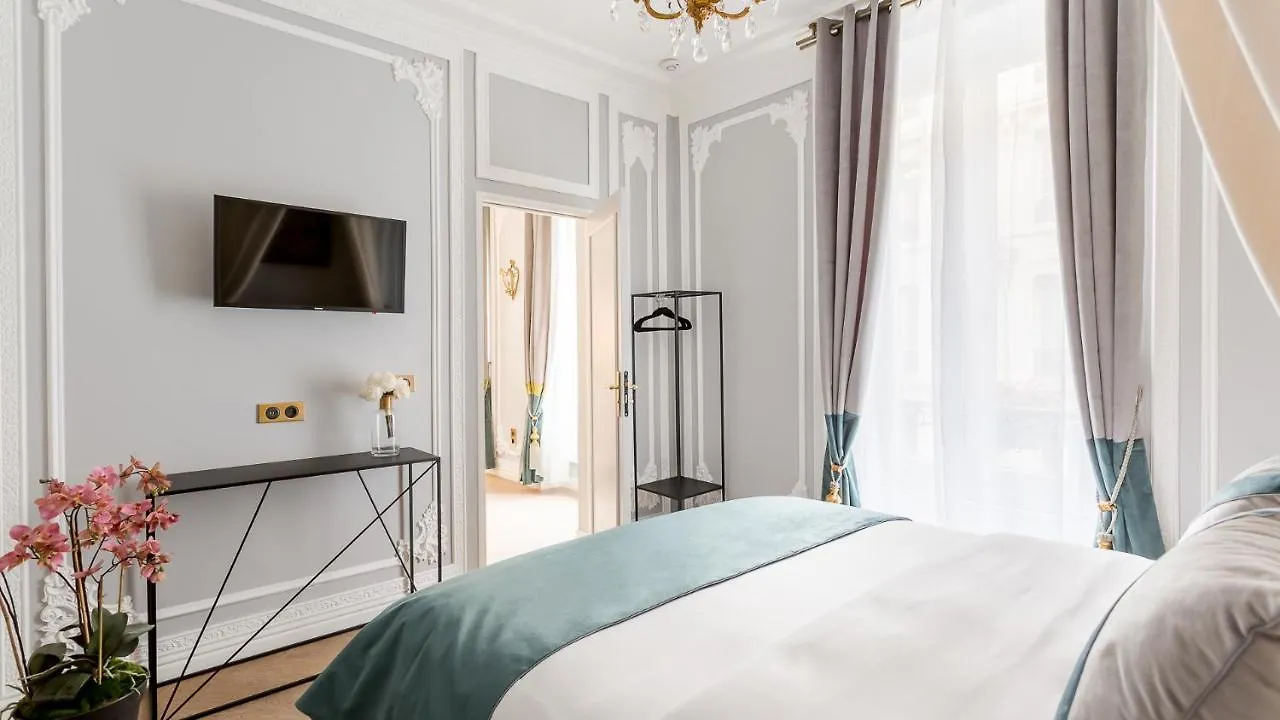 Merveil - Signature Suite - Louvre - Victoria Paris Apartment