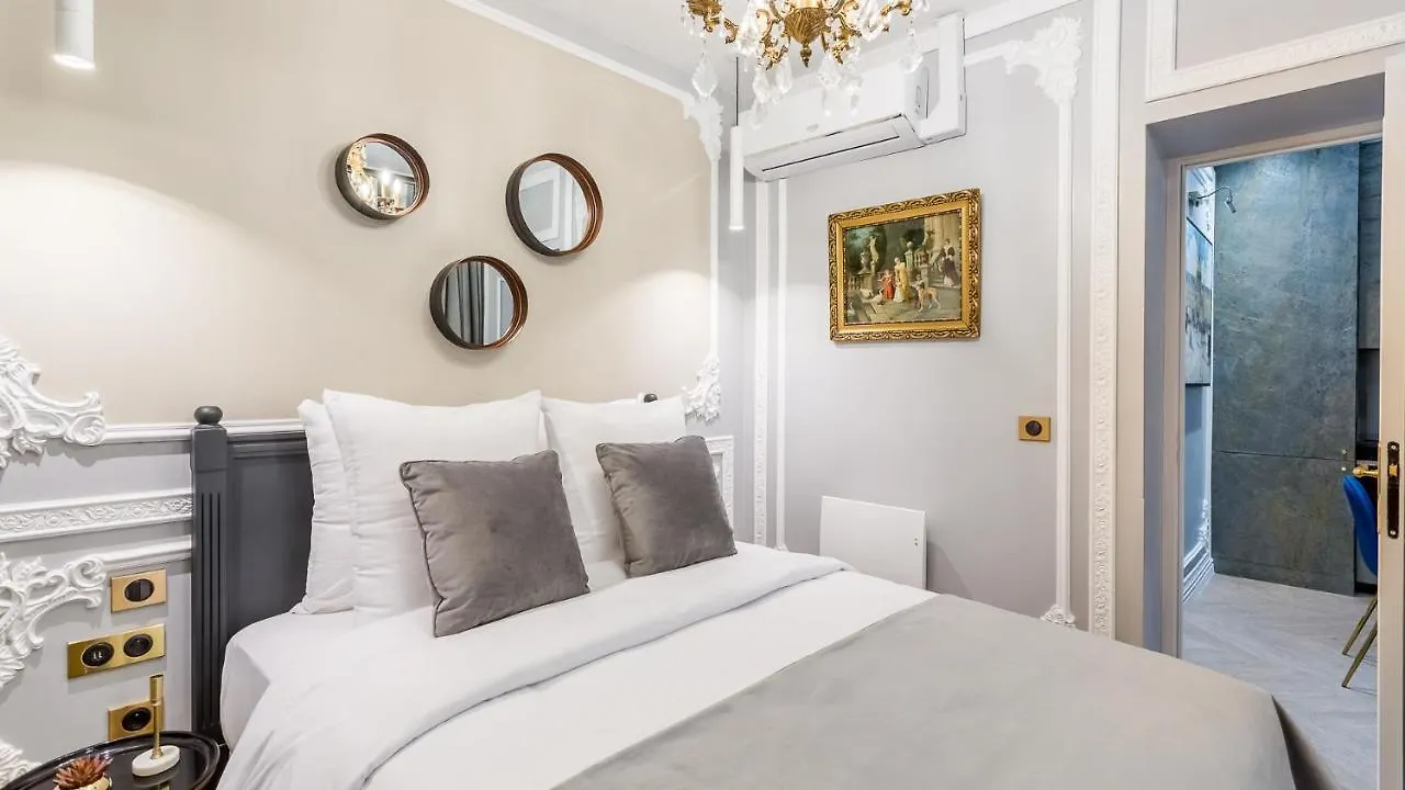 Merveil - Signature Suite - Louvre - Victoria Paris