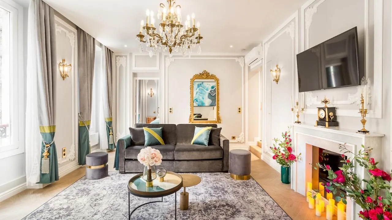 Merveil - Signature Suite - Louvre - Victoria Paris Apartment