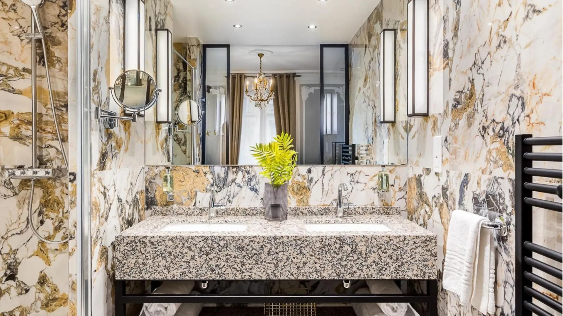 Merveil - Signature Suite - Louvre - Victoria Paris 0*,  France