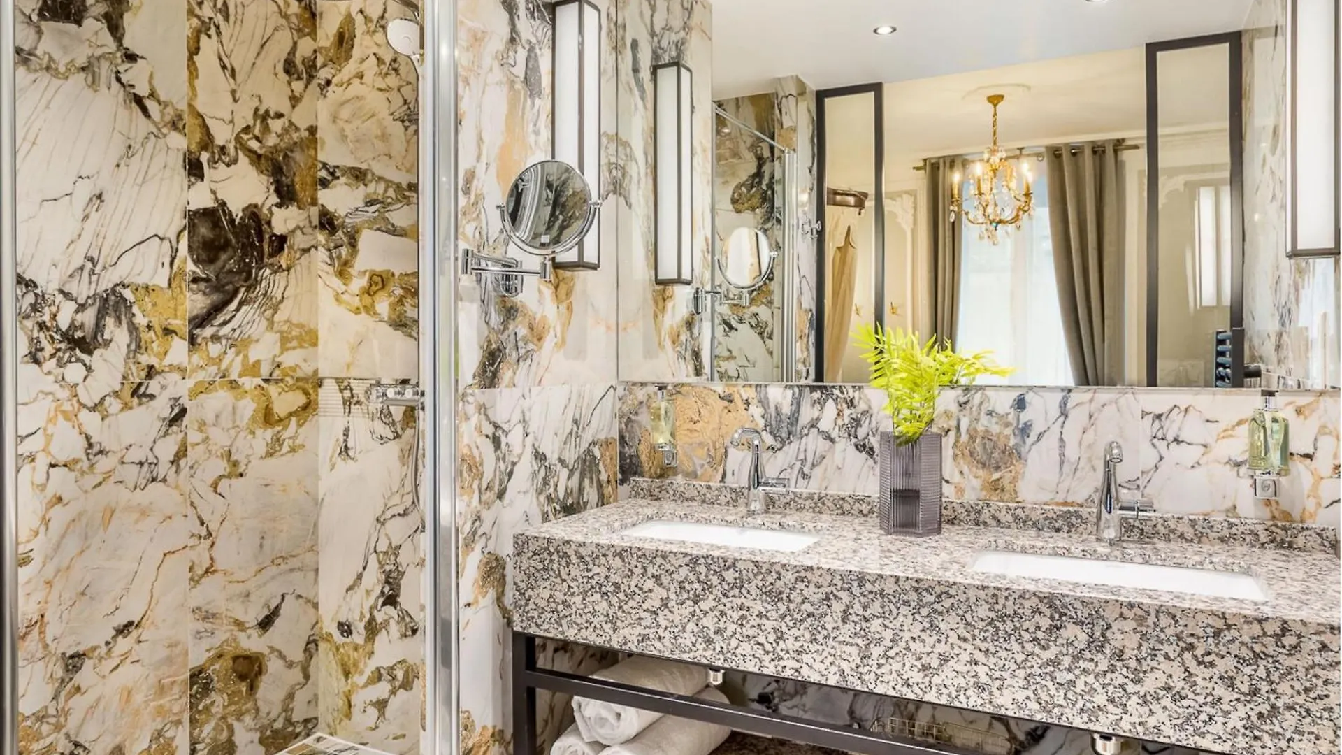 Merveil - Signature Suite - Louvre - Victoria Paris France